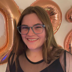 Meet your Posher, Ella kerr